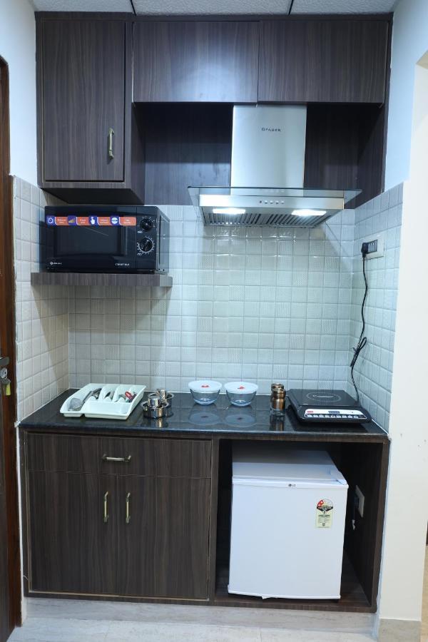 Minas Manor Hotel Tiruchirappalli Bagian luar foto
