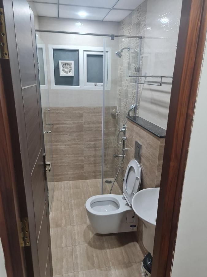 Minas Manor Hotel Tiruchirappalli Bagian luar foto